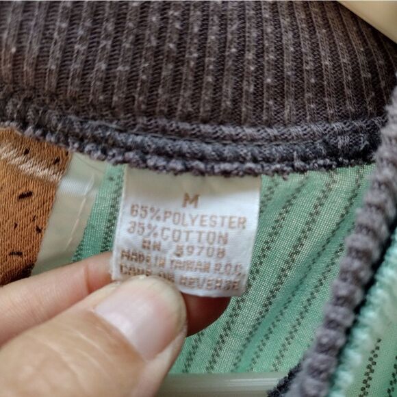 Weekends shirt  - Picture 4 of 10